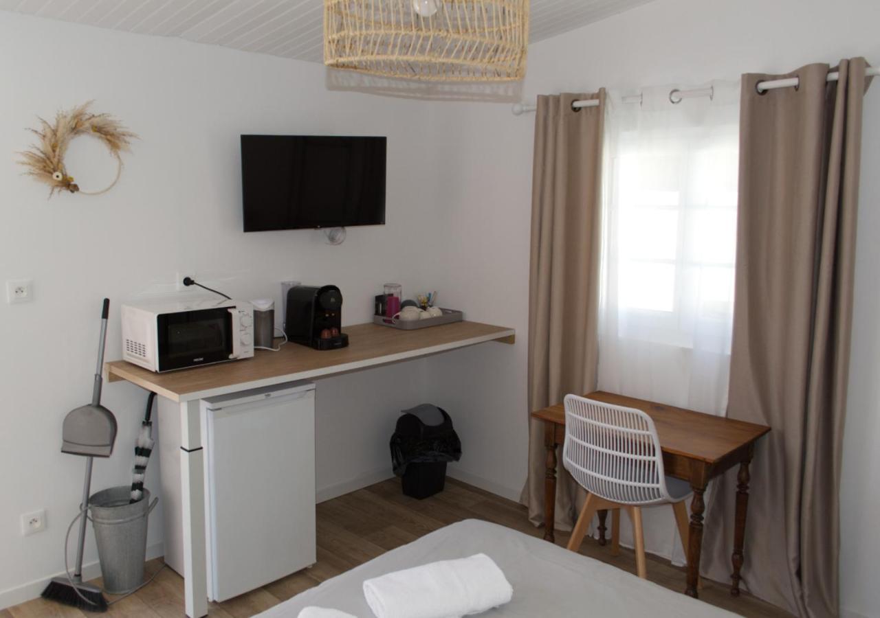 Gite Villa Paul Herm Bagian luar foto